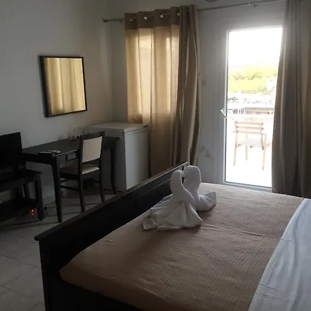 Lillis Guest house *